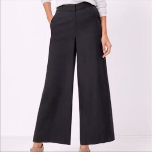 LOFT high waisted curvy trouserin black